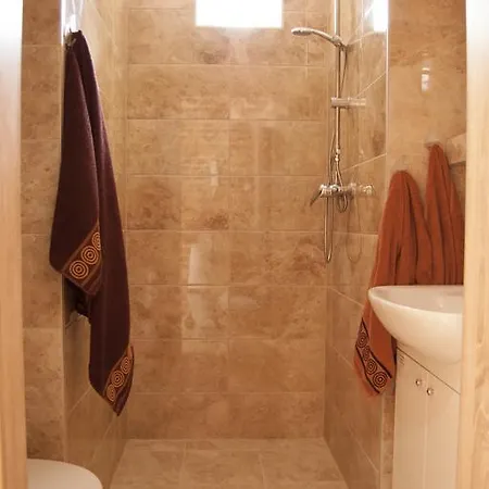 호스텔 Hostelswidnicka24