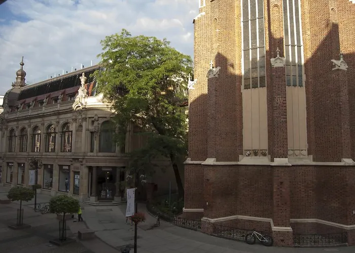 Hostelswidnicka24 호스텔 *